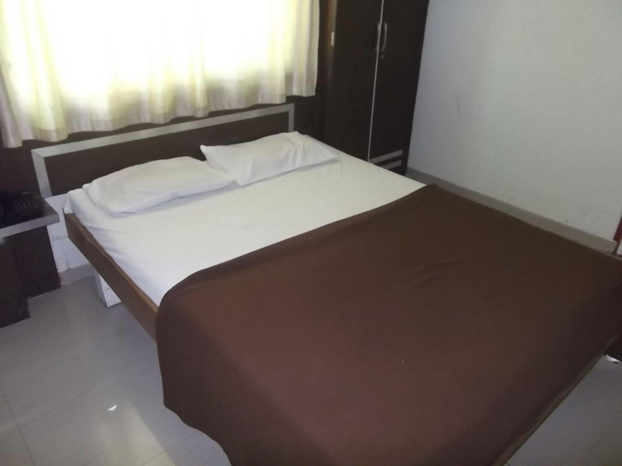 Ranjangaon Ganpati Hotel Rajyog מראה חיצוני תמונה